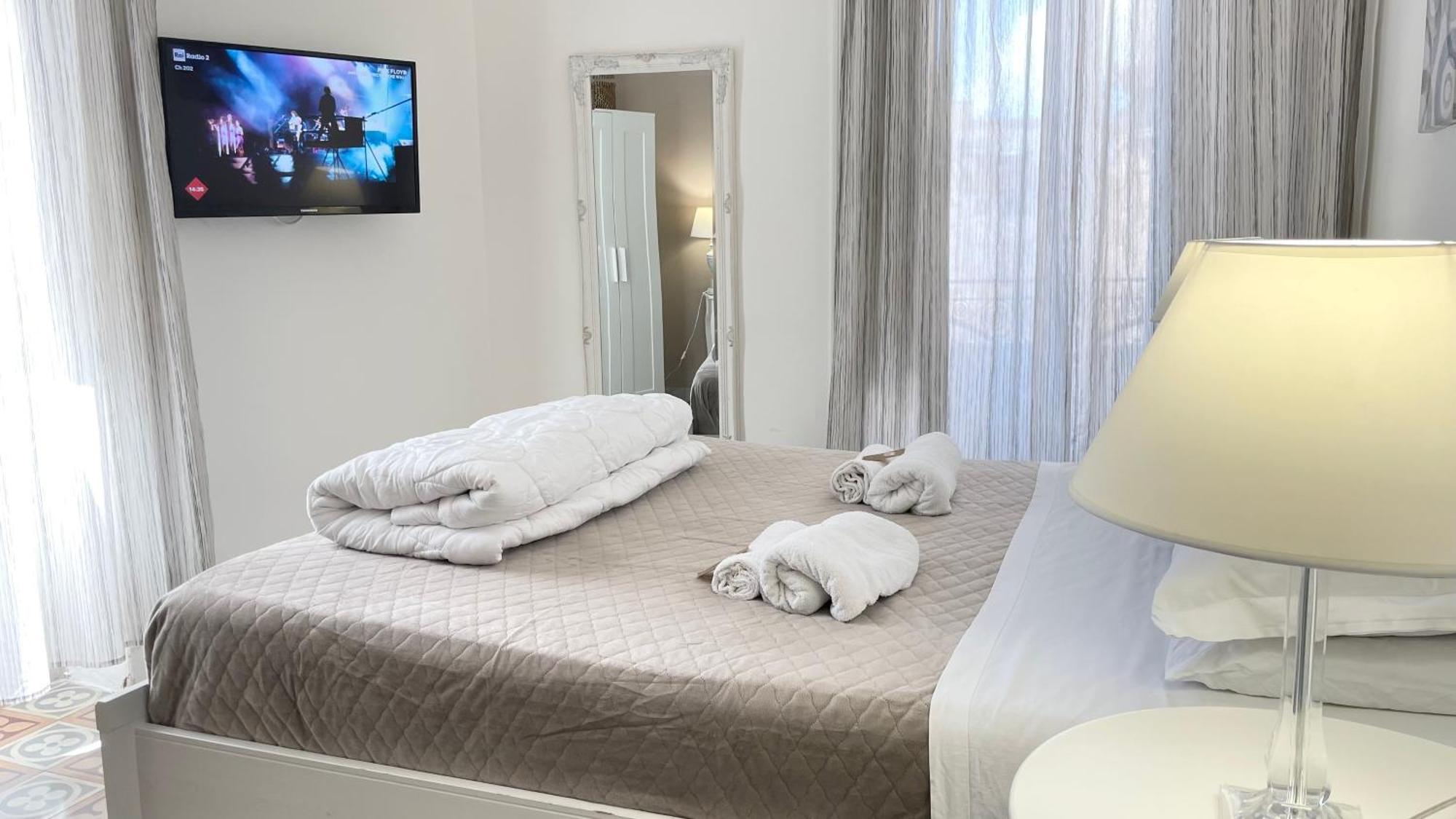 Bb Essenze Bed & Breakfast Palermo Eksteriør bilde