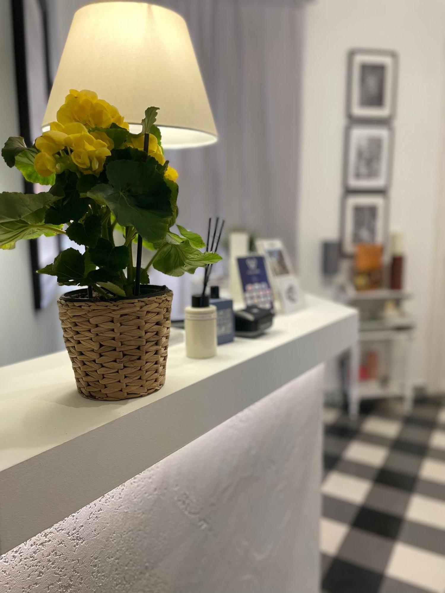 Bb Essenze Bed & Breakfast Palermo Eksteriør bilde