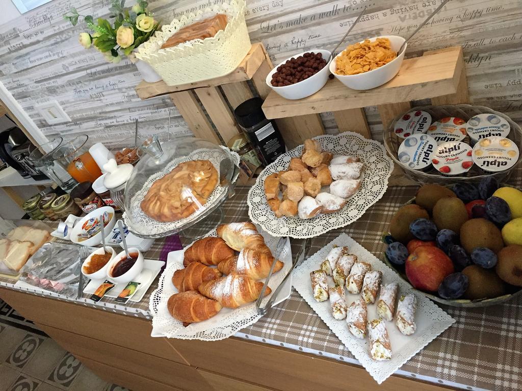 Bb Essenze Bed & Breakfast Palermo Eksteriør bilde