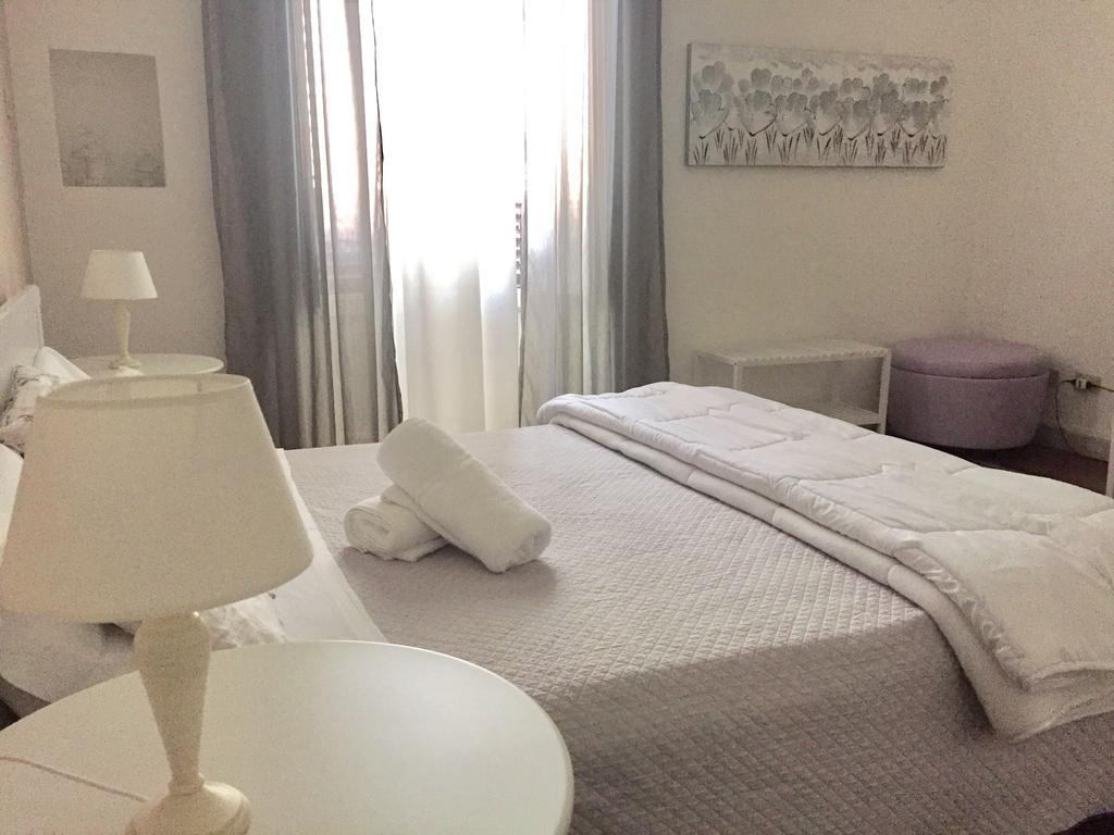 Bb Essenze Bed & Breakfast Palermo Eksteriør bilde