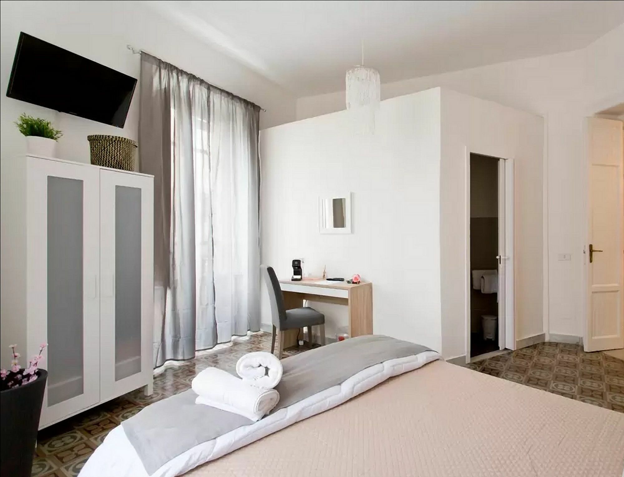Bb Essenze Bed & Breakfast Palermo Eksteriør bilde